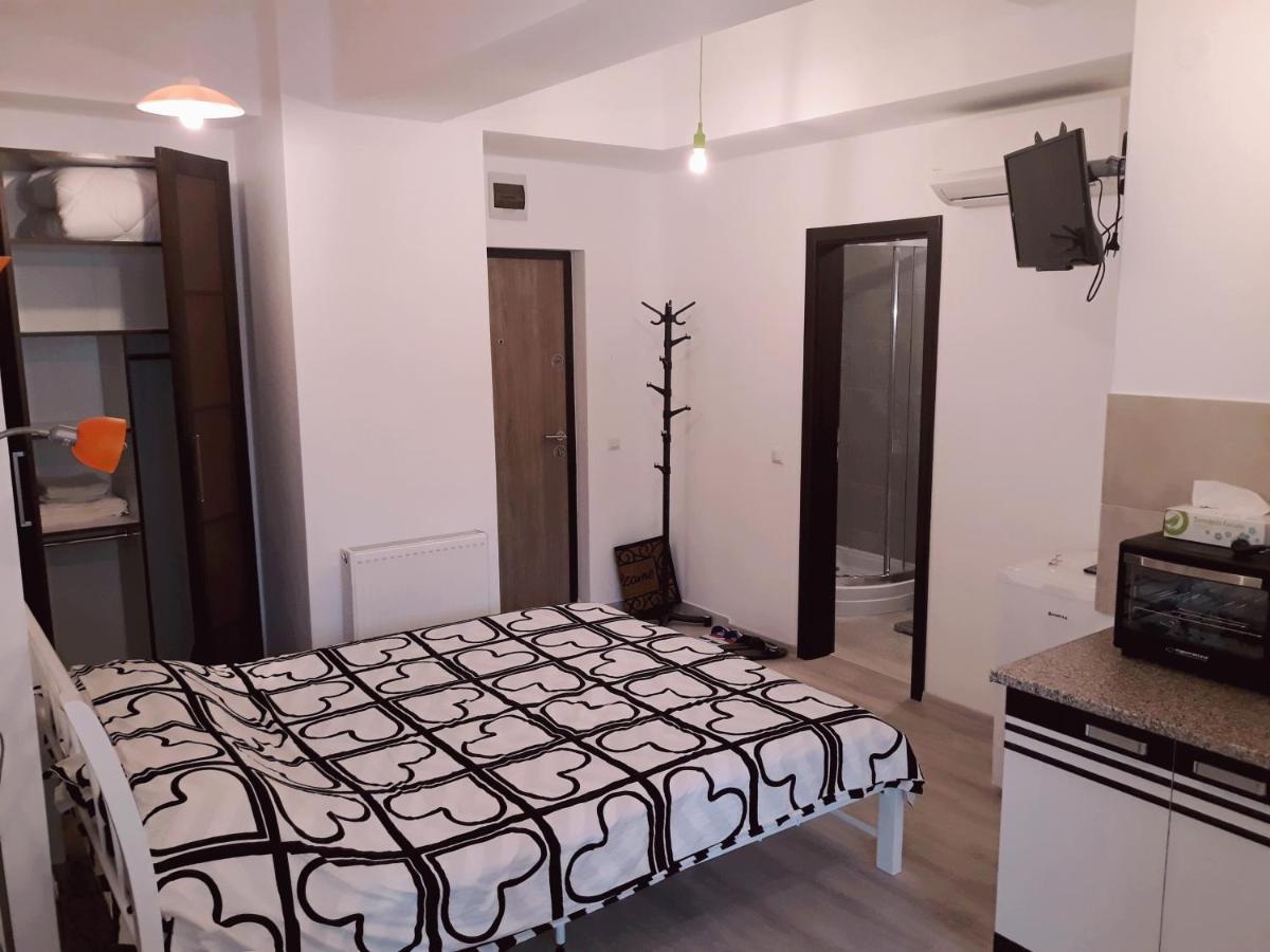 Palas Studios Jászvásár Kültér fotó